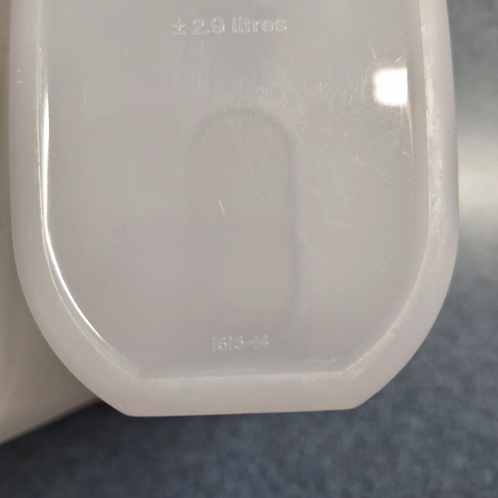 Tupperware Modular Mates Set #1616-19,#1515-14, #2331D-1, 1 w/Flip Top Lid